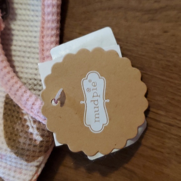 Pink football onesie with headband - Picture 4 of 4